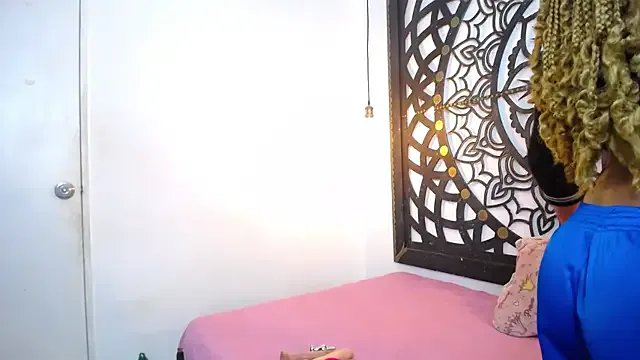 salome_willianss on StripChat