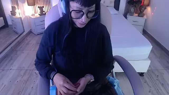 Sam_mansson66 on StripChat