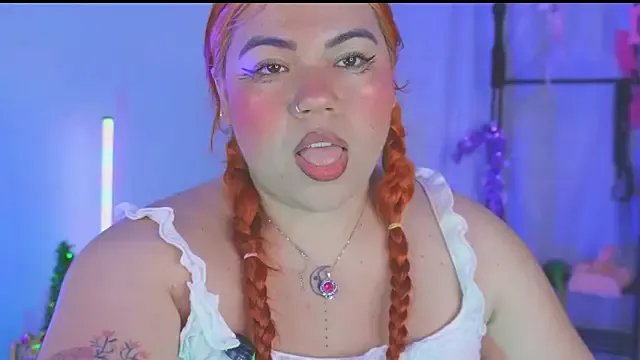 Samanta_Bigboos on StripChat