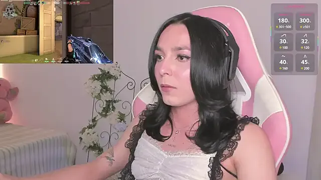 Offline SamanthaLux on StripChat