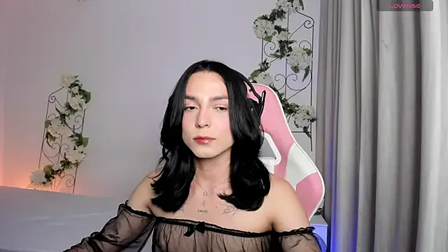 Offline SamanthaLux on StripChat