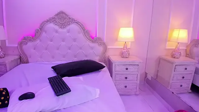 Offline SamanthaPierce on StripChat