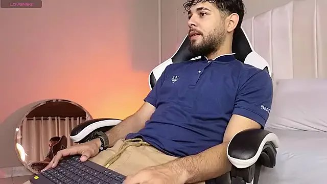 Samir_bear on StripChat