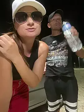 Offline Samira-Summer on StripChat