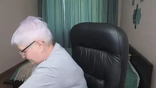 Sandra_Snowflake on StripChat