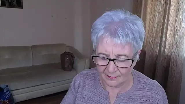 Sandra_Snowflake on StripChat