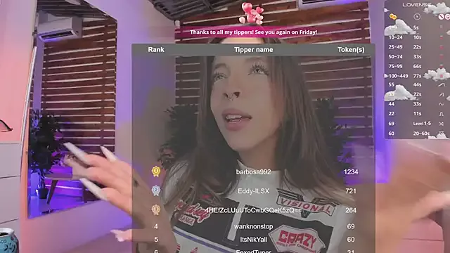 Offline Sapphire_Venuss on StripChat