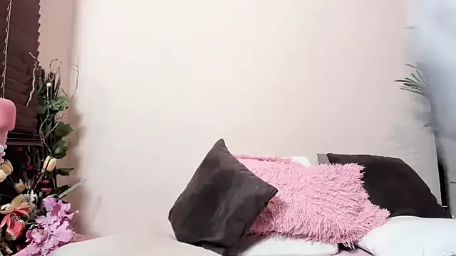 sara__lynn on StripChat