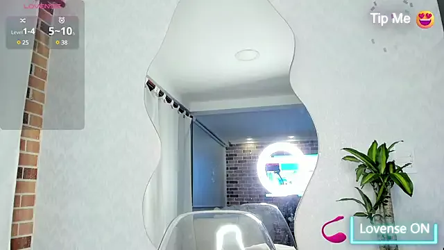 Offline sara_evans02 on StripChat