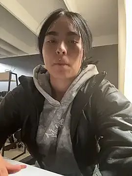 Sara_Fernandez_ on StripChat