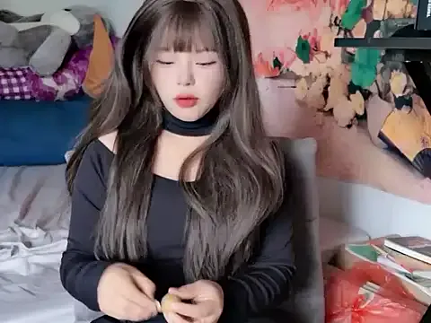 Group SarahBeii on StripChat