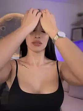 SarahhSmitth1 on StripChat