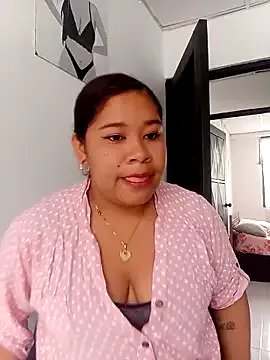 Sarahy- on StripChat