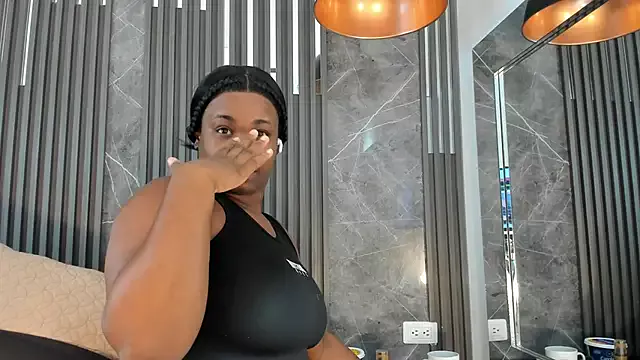 Offline SaraiEvans on StripChat