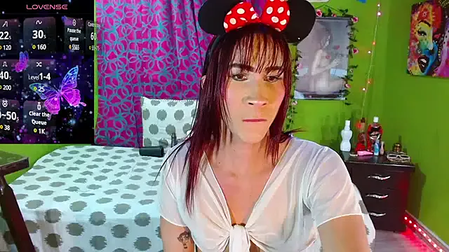 Offline saritha_cute_ on StripChat