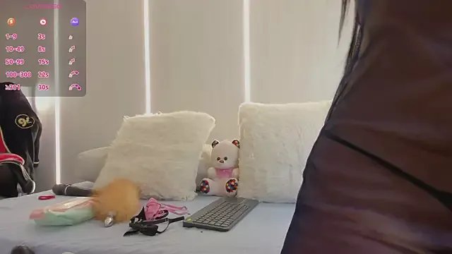 sasha_riverss on StripChat