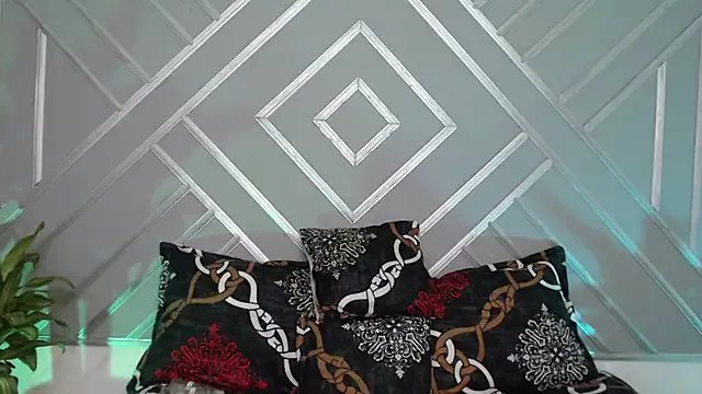 sashabluex on StripChat