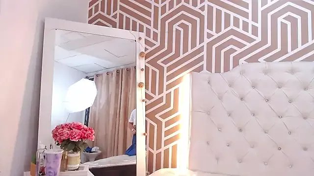 SashaDurante on StripChat