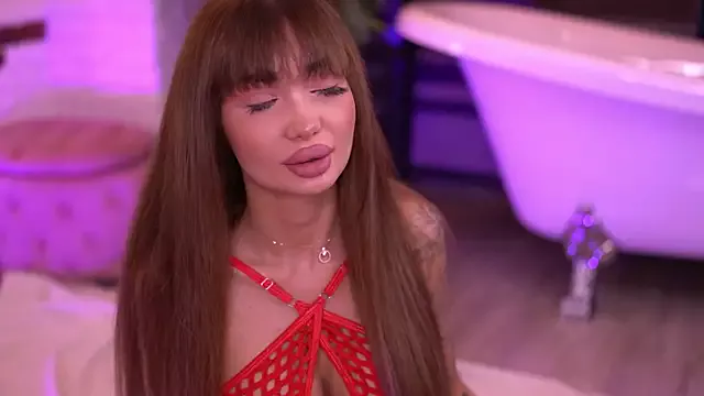 SashaFerrera on StripChat 