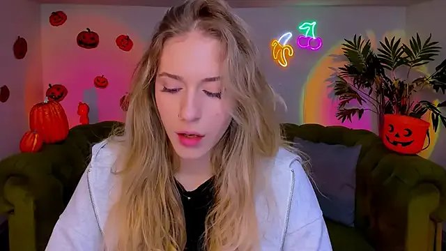 sassy_cutie on StripChat 