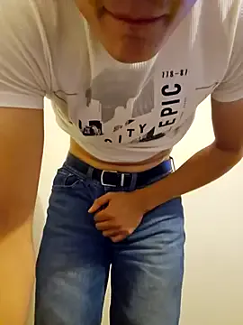 Offline Sasu88_2 on StripChat