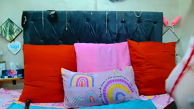 SAVAGExBOO on StripChat 