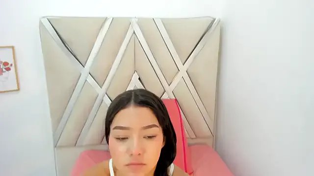 scarletross_ on StripChat