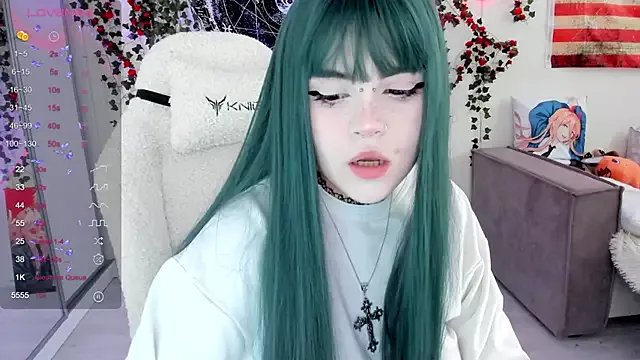 SelenaCute on StripChat