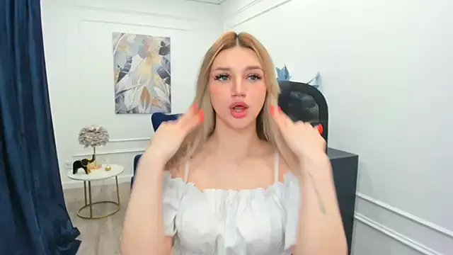 Private SelenaeMoore on StripChat