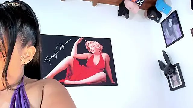 seleneh on StripChat