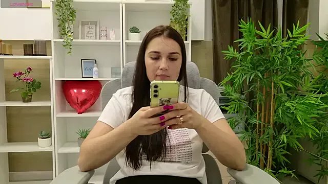 SelineSole on StripChat