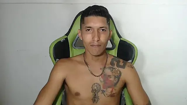 sensualduo on StripChat