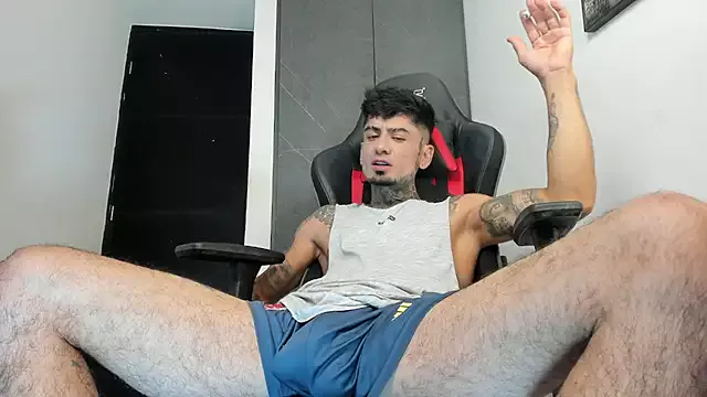 Private sergiio_mesa27 on StripChat