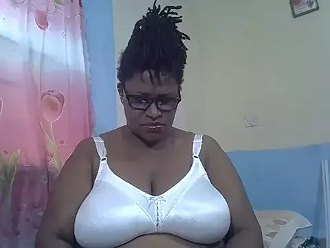 sexy_bigboobss on StripChat