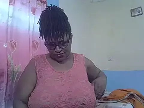 sexy_bigboobss on StripChat