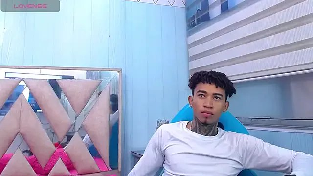 sexy_blacks_ on StripChat