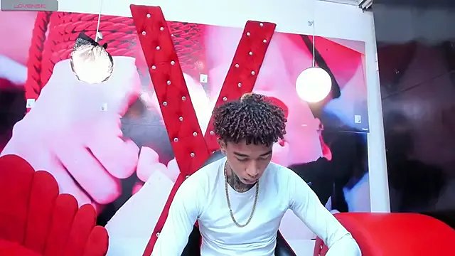 sexy_blacks_ on StripChat