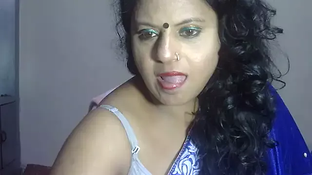 Offline Sexy_komolika on StripChat