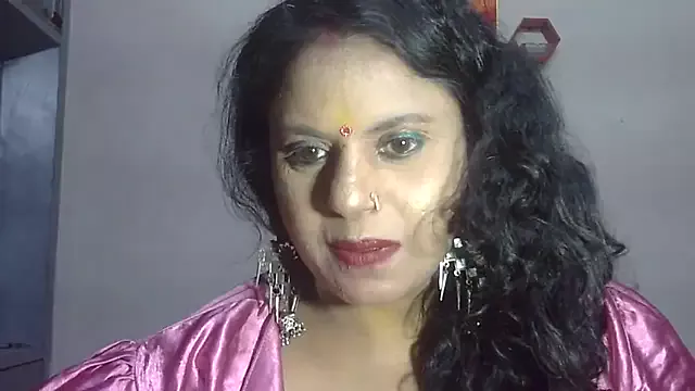 Offline Sexy_komolika on StripChat