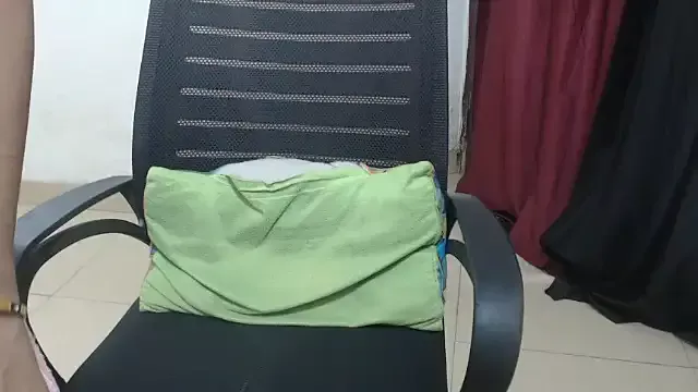 Offline sexy_vani1 on StripChat