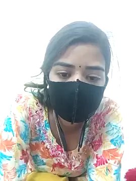 Sexykhushi041 on StripChat