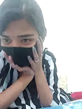Sexykhushi041 on StripChat