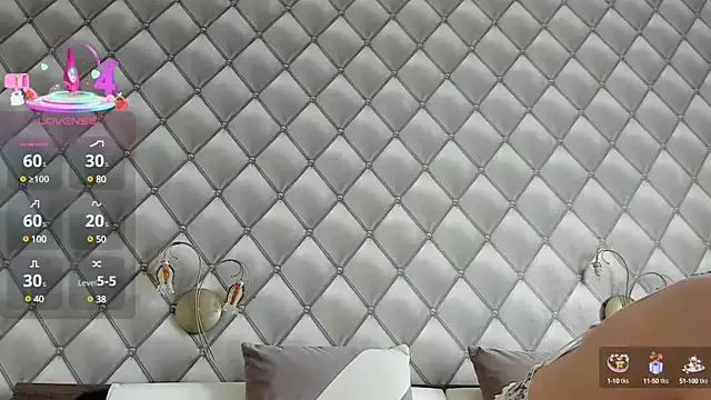 Offline SEXYQUEEN55 on StripChat