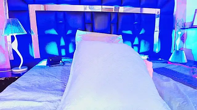 sh_malala on StripChat