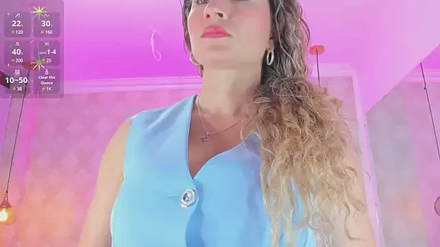 Offline Shantall__ on StripChat