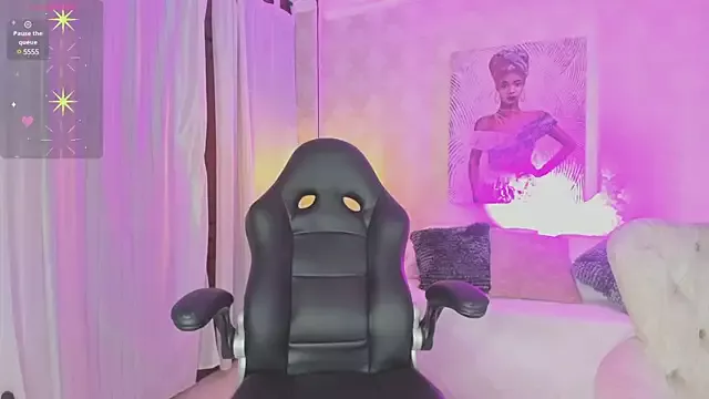 Offline Shantall__ on StripChat