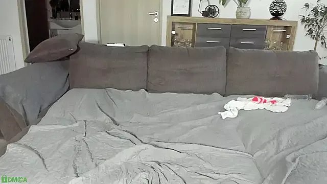 ShantallMilf on StripChat