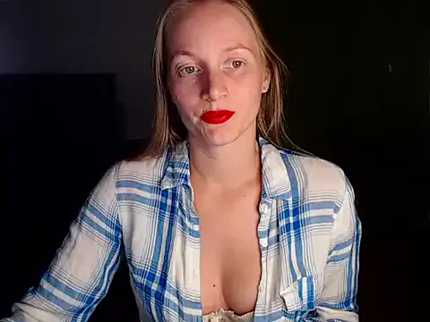 Offline Shantidol on StripChat