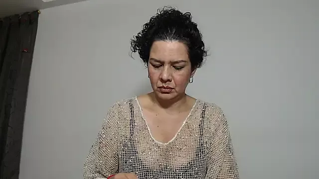 Offline Sharickleon11 on StripChat