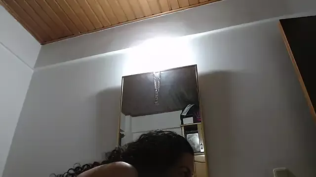 Offline Sharickleon11 on StripChat